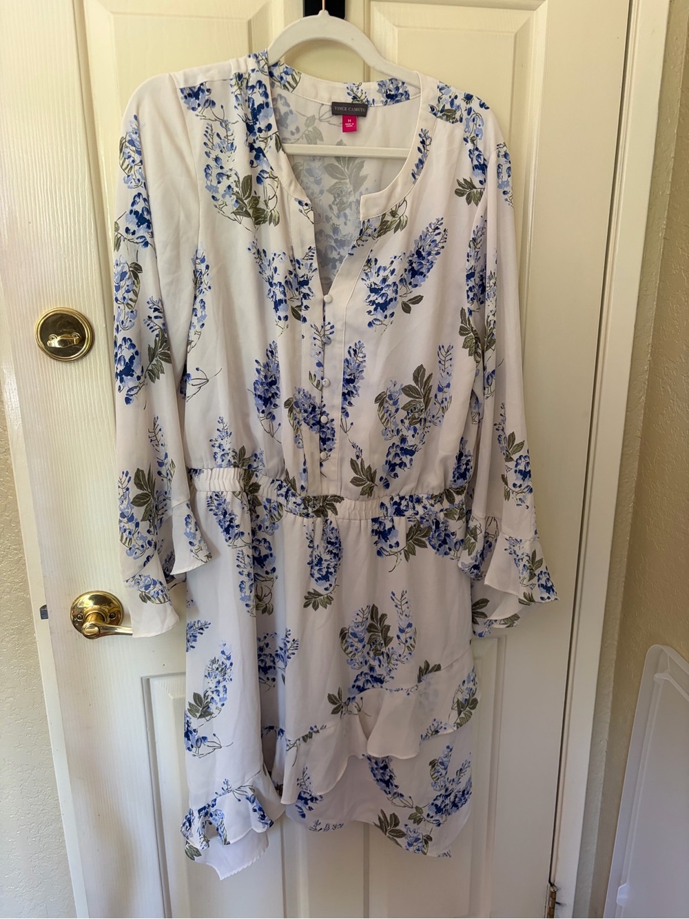 Vince Camuto White Long-Sleeve Floral Button-Front Dress with Blue Print